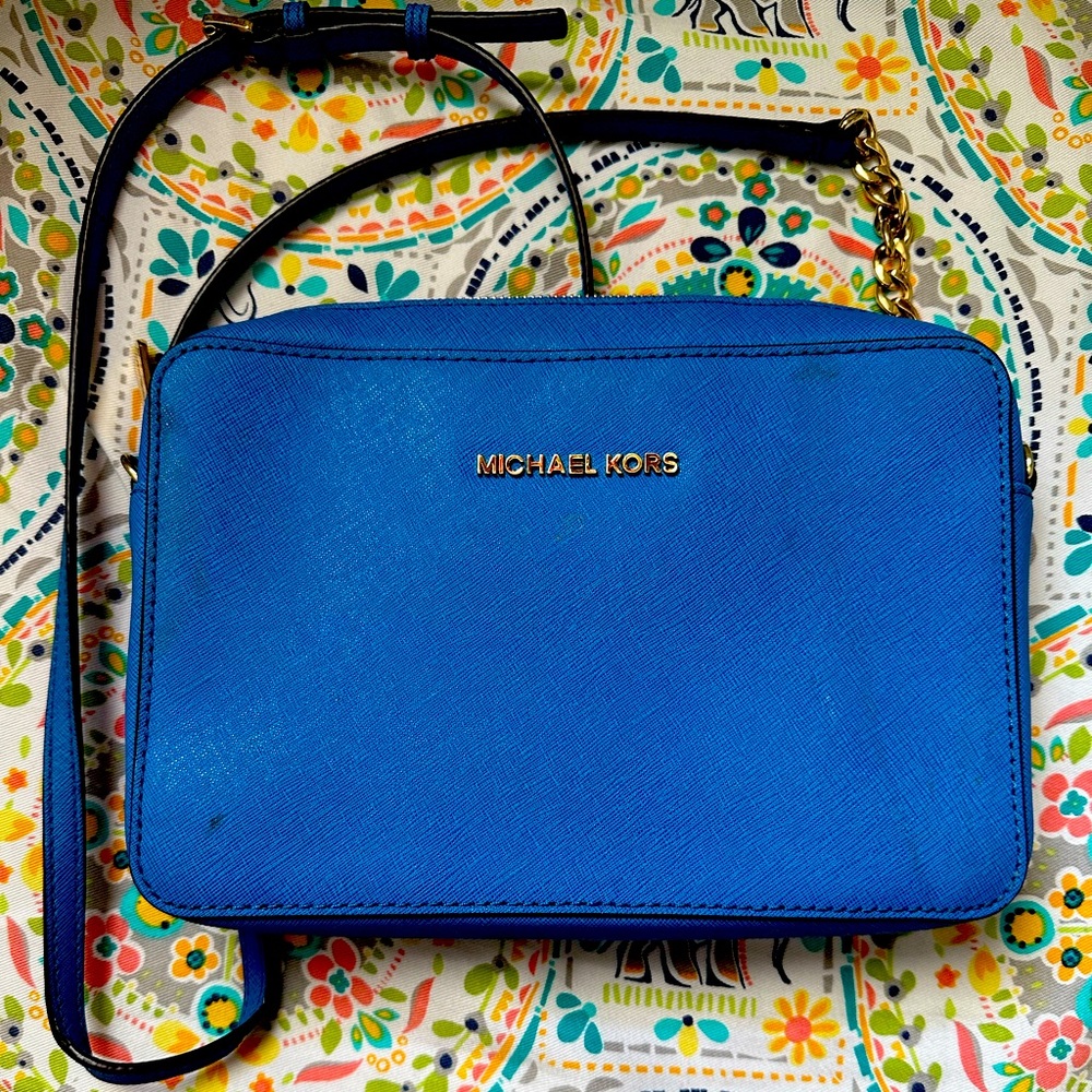 Crossbody Michael Kors bag A- condition!!